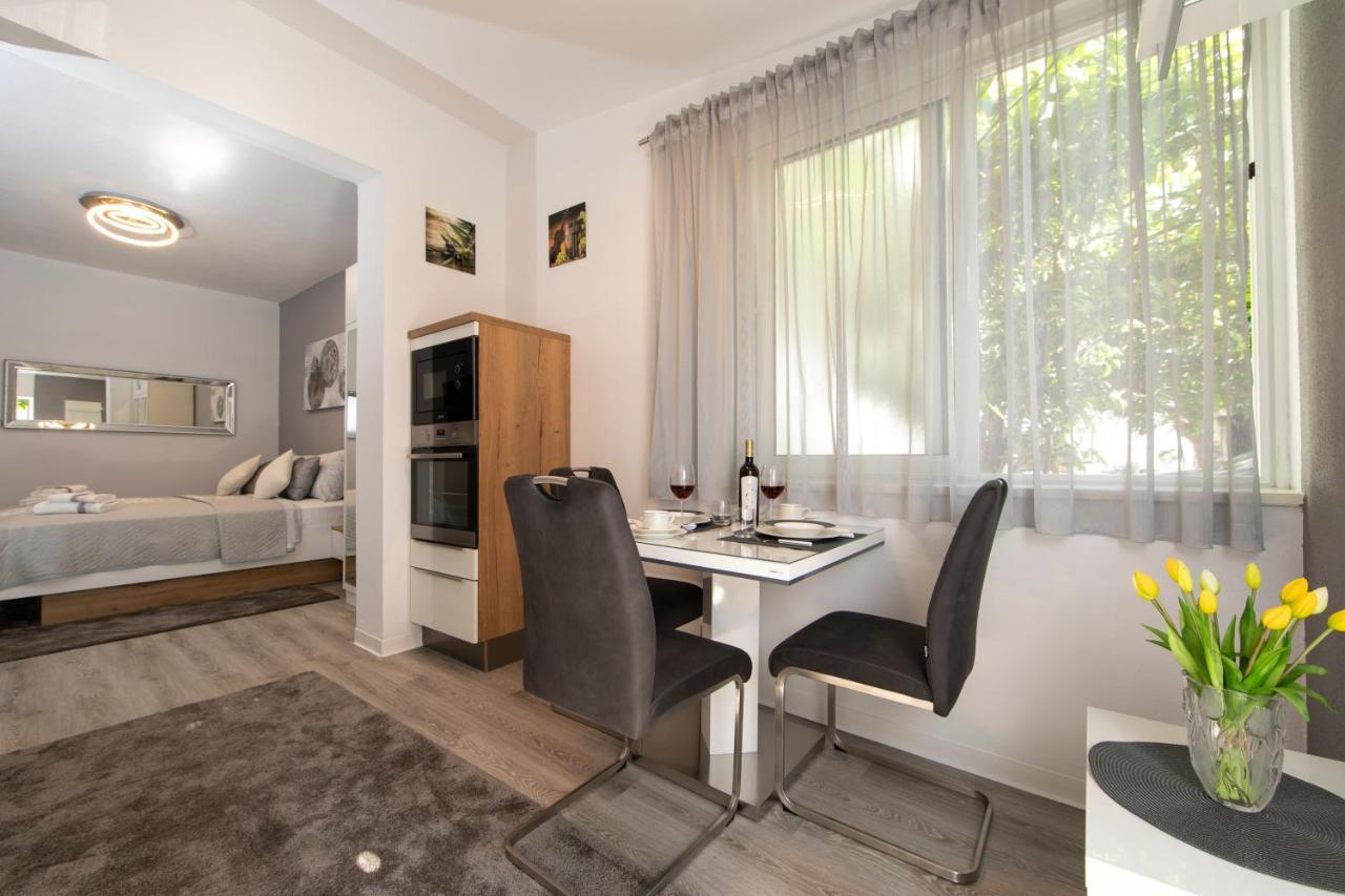 Apartments Ozrenka 图彻皮 外观 照片