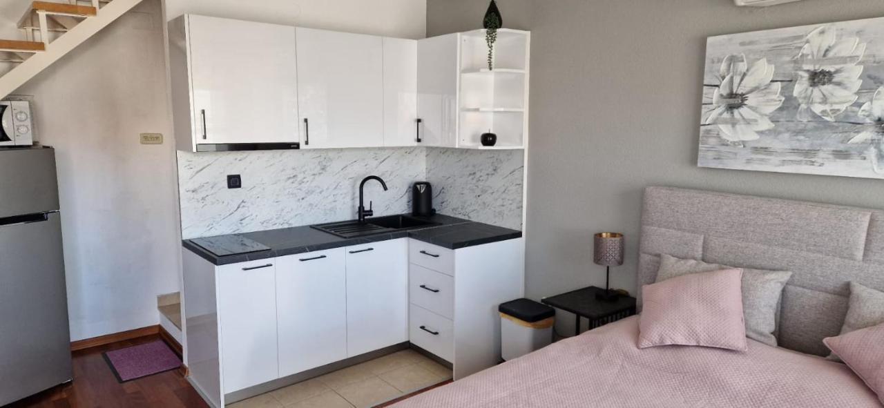 Apartments Ozrenka 图彻皮 外观 照片